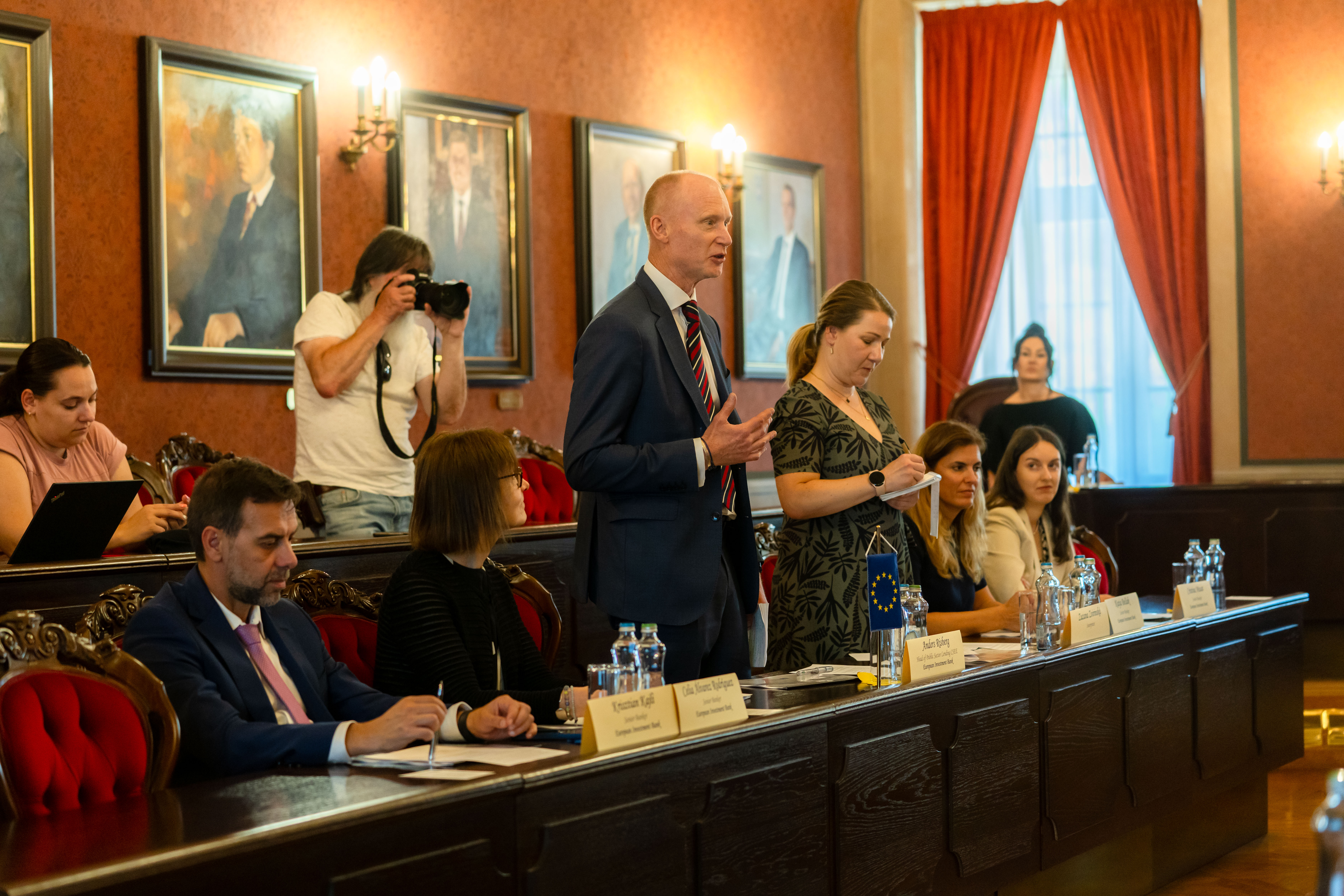 Prijatie a delegacie Europskej investicnej banky-1-12